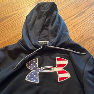 EUC Under Armour hoodie, no flaws